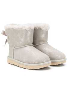 UGG Kids ботинки из овчины с бантом