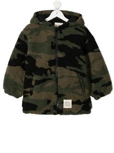 Douuod Kids пальто из шерпы с камуфляжным принтом