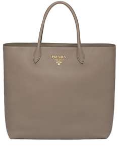 Prada сумка-тоут с металлическим логотипом