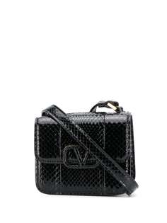 Valentino Garavani мини-сумка с тиснением под змеиную кожу и логотипом VLogo