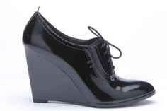 Ботильоны Черные ботильоны на высокой танкетке Respect