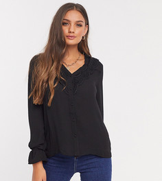 Черная рубашка с кружевной отделкой Vero Moda Petite-Черный цвет