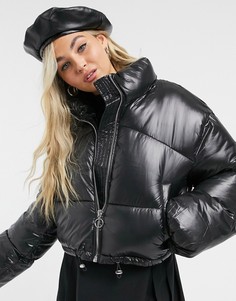 Черный блестящий пуховик Bershka