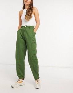 Зеленые брюки Pepe Jeans-Зеленый