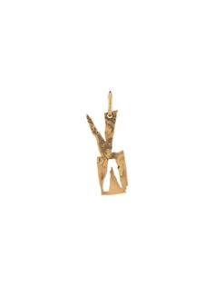 Acne Studios серьга с подвеской V