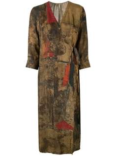 Uma Wang платье с абстрактным принтом и запахом