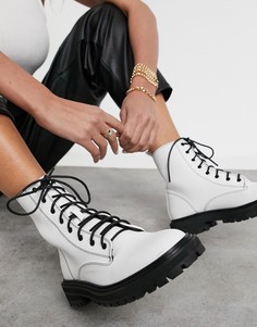 Белые ботинки на плоской массивной подошве и шнуровке RAID Vinita-Белый