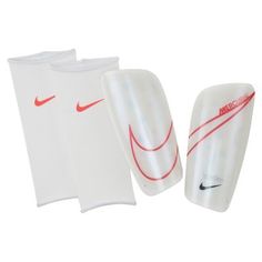 Футбольные щитки Nike Mercurial Lite