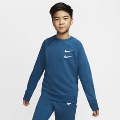 Свитшот из ткани френч терри для мальчиков школьного возраста Nike Sportswear Swoosh