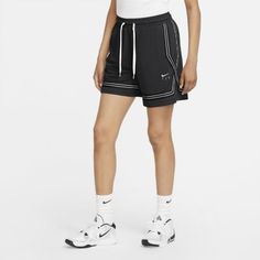 Женские баскетбольные шорты Nike Dri-FIT Swoosh Fly