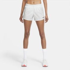 Женские беговые шорты Nike Swoosh Run