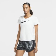 Женская беговая футболка с коротким рукавом Nike Swoosh Run