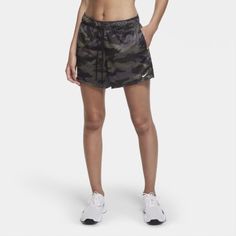 Женские шорты с камуфляжным принтом Nike Dri-FIT