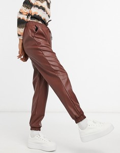 Темно-коричневые джоггеры из искусственной кожи ASOS DESIGN Hourglass-Коричневый