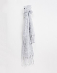 Серый пушистый шарф Bershka