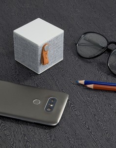 Белый динамик в форме куба Fresh N Rebel Rockbox-Мульти