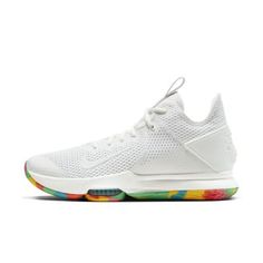 Баскетбольные кроссовки LeBron Witness 4 Nike