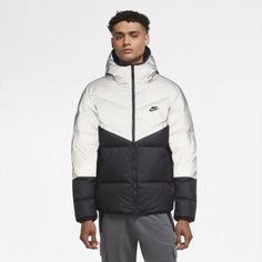 Мужская куртка Shield Nike Sportswear Down-Fill Windrunner