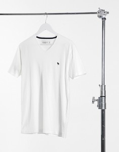 Белая футболка с V-образным вырезом и логотипом Abercrombie & Fitch-Белый
