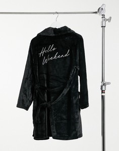 Черный мягкий халат с надписью "hello weekend" New Look