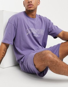Фиолетовые шорты и футболка для дома с принтом города ASOS DESIGN-Коричневый