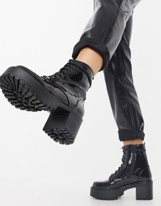 Черные ботинки с имитацией кожи крокодила на массивной подошве и шнуровке Koi London-Черный