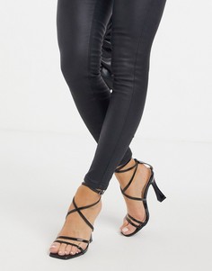 Черные лаковые босоножки с квадратным носком и расклешенным каблуком Glamorous-Черный