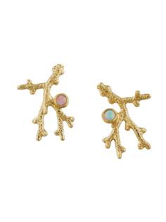 Alex Monroe серьги-гвоздики Coral Opal Branch из желтого золота