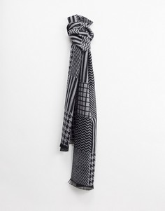 Серый клетчатый шарф в стиле пэчворк Devils Advocate
