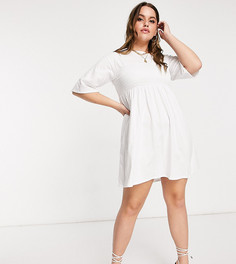 Белое платье-футболка в стиле oversized со сборками Fashionkilla Plus-Белый