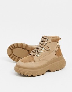 Бежевые походные ботинки из ткани под замшу на массивной подошве River Island-Neutral