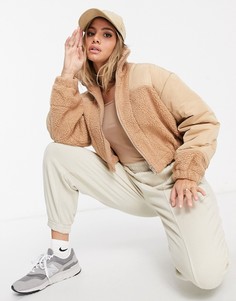 Светло-коричневая куртка из искусственного меха на молнии Missguided-Neutral