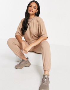 Oversized-комплект цвета мокко из джоггеров и футболки Missguided-Коричневый