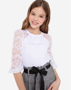 Белая блузка с кружевными рукавами для девочки Gloria Jeans