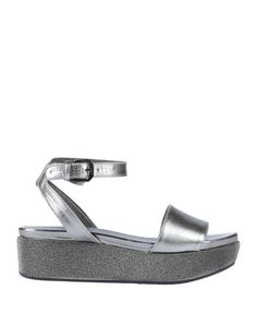 Сандалии Stuart Weitzman