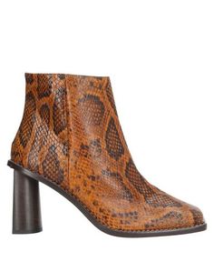 Полусапоги и высокие ботинки Rejina Pyo