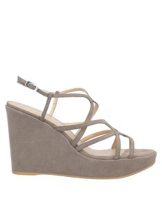 Сандалии Stuart Weitzman