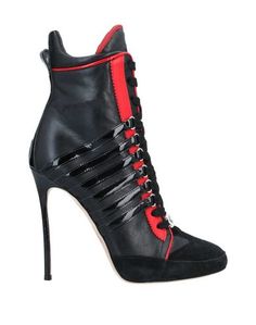 Полусапоги и высокие ботинки Dsquared2