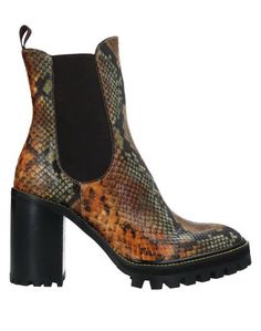 Полусапоги и высокие ботинки RAS