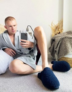 Темно-синие тапочки из искусственного меха на черной подошве ASOS Unrvlld Supply-Темно-синий