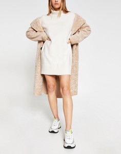 Белое платье-джемпер мини с отворачивающимся воротником River Island-Белый