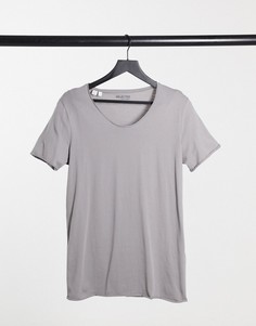 Серая футболка с овальным вырезом и краем с отворотом Selected Homme-Серый