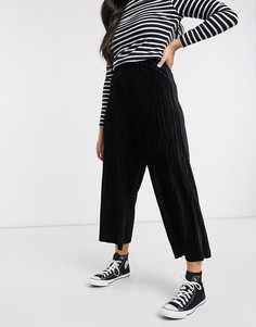 Бархатные плиссированные брюки-кюлоты черного цвета ASOS DESIGN-Черный