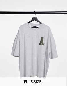 Серая oversized-футболка в рубчик с логотипом-аппликацией на груди ASOS Actual Plus-Серый