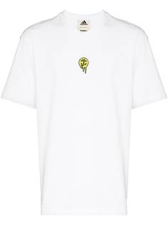 adidas футболка с нашивкой-логотипом