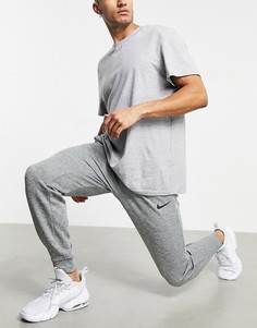 Серые суженные книзу джоггеры Nike Training therma-Серый