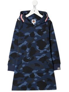 A BATHING APE® платье Camo Shark с капюшоном Bape