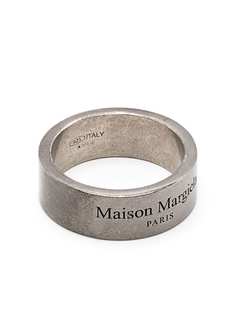 Maison Margiela кольцо с эффектом потертости и гравировкой
