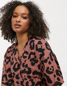 Комбинируемая коричневая пижамная рубашка из модала со звериным принтом ASOS DESIGN-Коричневый цвет