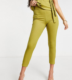 Зеленые брюки в рубчик облегающего кроя от комплекта Club L London Petite-Зеленый цвет